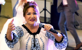 Певица народной музыки Зинаида Жуля отмечает день рождения