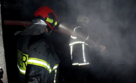  Cinci persoane au fost evacuate dintrun bloc de locuit în urma unui incendiu în orașul Briceni
