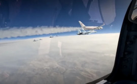Avionul lui Putin la Abu Dhabi a fost escortat de patru avioane de vînătoare Su35S