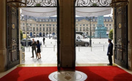 Пропавшее в парижском отеле кольцо стоимостью почти 1 млн нашли в мешке пылесоса
