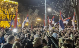 Protestele în Serbia continuă