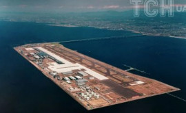 Уникальный аэропорт построенный на искусственном острове начал тонуть 