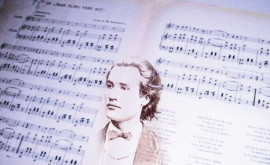 Cele mai îndrăgite melodii meldovenești pe versurile marelui Mihai Eminescu