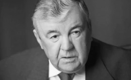 Первому президенту Республики Молдова Мирче Снегуру исполнилось бы сегодня 84 года