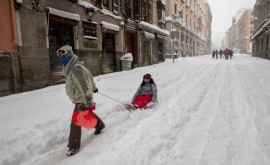 Суровая зима бушует на юге Европы