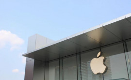 Apple va permite utilizatorilor din UE să descarce aplicații și din afara magazinului 