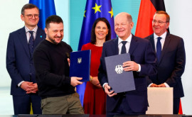 Зеленский и Шольц подписали договор о сотрудничестве в сфере безопасности