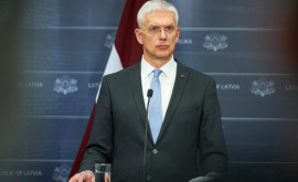 De ce a plătit cu propria funcție ministrul de Externe al Letoniei 
