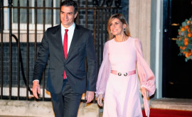 Коррупционный скандал с супругой премьера Испании какие будут последствия