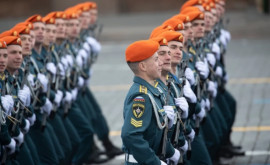 Шойгу объявил о росте в три раза числа участников парадов 9 мая в России