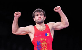 Cu doar două luni înainte de Jocurile Olimpice luptătorul Victor Ciobanu operat de urgență