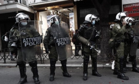Măsuri de securitate sporită în Atena Mii de polițiști sînt în stradă
