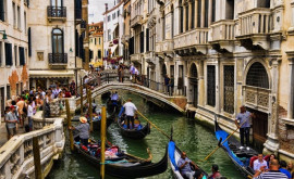 В Венеции ввели новые ограничения Что запрещено делать туристам