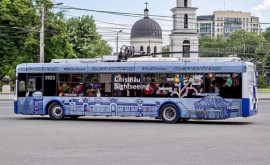 Работа туристического троллейбуса продолжается и сегодня