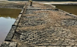 Un pod din al Doilea Război Mondial a ieșit la suprafață din cauza secării rîului Nistru