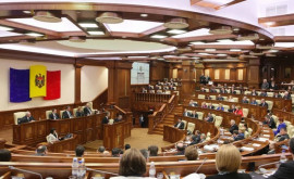 Deputații au părăsit sala în plină desfășurare a ședinței parlamentare
