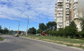 Intervenția pompierilor la lichidarea unui incendiu în municipiul Bălți