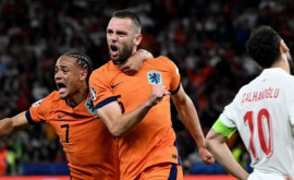 Olanda este în semifinalele Campionatului European de fotbal după o pauză de 20 de ani