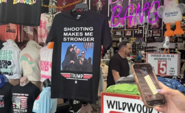 În China tricourile cu imaginea sa au început să fie vîndute imediat după tentativa de asasinare a lui Trump