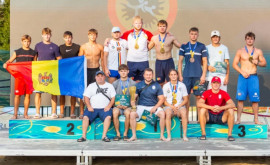 Четыре борца вольного стиля стали чемпионами Европы по пляжной борьбе
