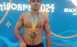 Vasile Diacon a devenit medaliat cu bronz la lupte pe plajă