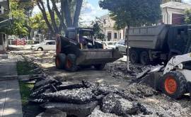 Возобновились работы по ремонту тротуаров в историческом центре столицы 