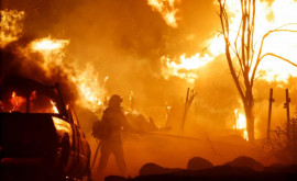 Масштабный пожар в США Тысячи людей эвакуированы