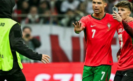 Gestul de mare sportiv făcut de Ronaldo după ce un fan a intrat pe teren la meciul Portugaliei cu Polonia