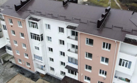 Blocul din Șoldănești care risca să se prăbușească a fost consolidat ce spun locatarii