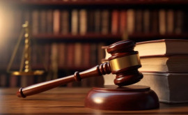 ВСМ требует повышения зарплат для судей Они ниже чем у других госслужащих