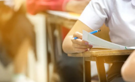 17 elevi olimpici din capitală eliberați de la examenele de absolvire a gimnaziului