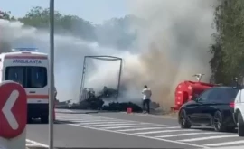 În raionul Anenii Noi a luat foc o remorcă cu lemne