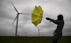 Cod de vînt puternic avertismente și recomandări de la salvatori