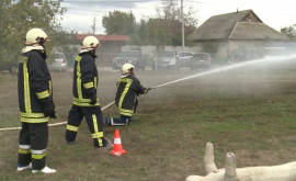 Pompierii voluntari șiau demonstrat abilitățile în cadrul unui festival