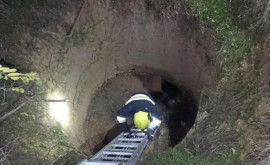 La Căușeni un bărbat nevăzător a căzut întro groapă Au intervenit salvatorii