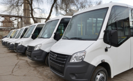 Примэрия закупила 8 новых микроавтобусов ФОТО