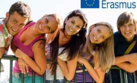 Tinerii din Moldova pot participa la Programul Erasmus