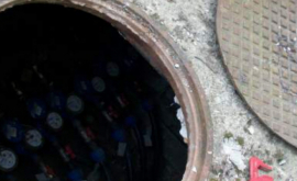 Gurile de canalizare din Chișinău adevărate capcane pentru șoferi