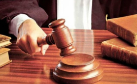 Judecătorii de la Curtea de la Haga ar putea obţine în Moldova privilegii de ambasadori