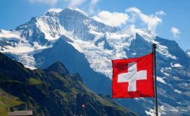 Elveţienii aprobă simplificarea procedurii de naturalizare a imigranţilor