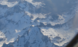 Четыре человека погибли при сходе лавины во французских Альпах