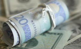 Молдаване переводят домой больше денег 