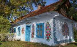 Cel mai colorat sat din lume FOTO