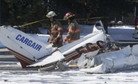 Два самолета столкнулись над торговым центром в Канаде