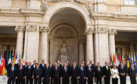 După 60 de ani liderii UE șiau reînnoit la Roma angajamentul european