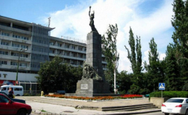 Monumentul Eroilor Comsomoliști nu va fi demontat DOC