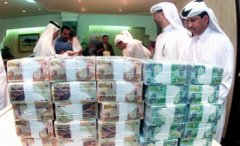 Qatarul anunţă că va investi cinci miliarde de lire în Marea Britanie 