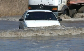 Inundații masive la Strășeni VIDEO