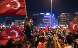 Turcia prelungeşte cu trei luni starea de urgenţă