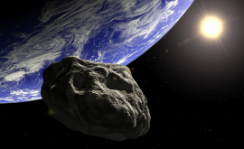 În această noapte de Pămînt se apropie cel mai mare asteroid din ultimii 400 de ani